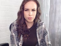 A beautiful and sincere girl looking for good communication and a pleasant man to spend time with.