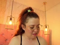 It is a pleasure that you have come here to get to know me a little better. I am Rose.

This is my space, my little refuge where I can be myself, without filters... where I like to observe, listen... and also let myself be discovered. I love that connection you feel when there is real chemistry.

I enjoy new experiences, things that arise naturally. I