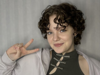 camwhore shaved pussy AmmelyFerret