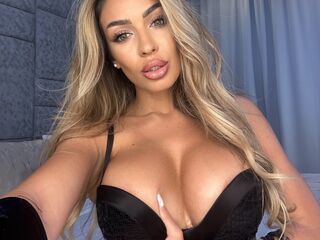 naked cam girl masturbating ArianaKroft