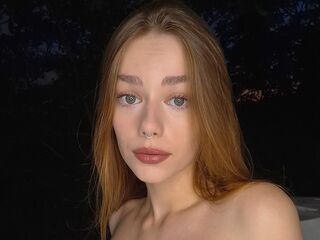 free hardcore livesex EmilliaFox