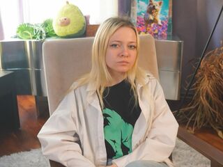 shaved pussy webcam HerthaWiggen