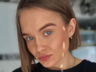 extrreme webcam picture MyriamQuinnan