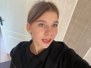 cam girl showing pussy NadineGene