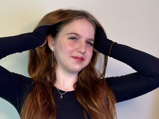 hot cam girl fingering pussy NilaBudy
