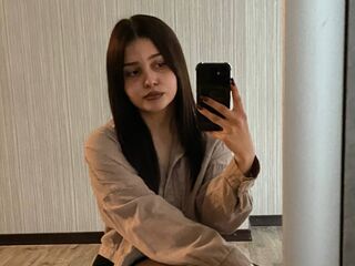 naked girl with live cam fingering SharlaGeerdes