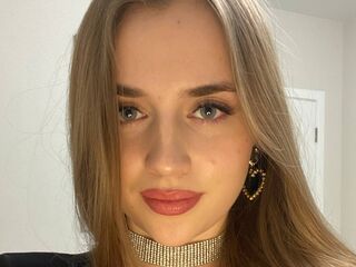 nude camgirl photo SonyMiller