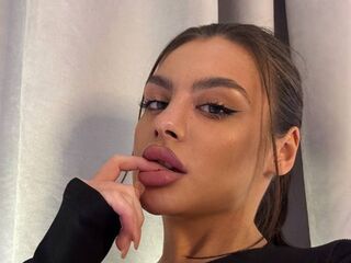 beautiful cam girl KristyDol