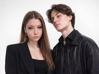 hot live couple sex webcam LeoAndMira