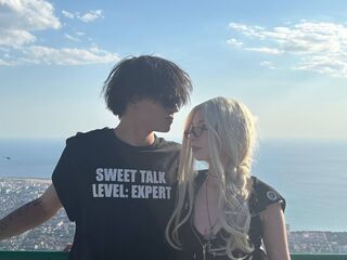 hot naked webcamcouple LucilleAndMoriah