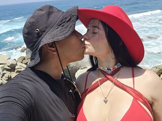 adult couple cam live NahomiAndLeo