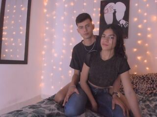 camcouple sexchat SarahandMarck