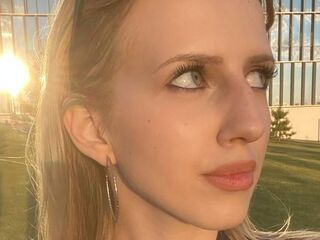 chat room cam AishaSpringstead