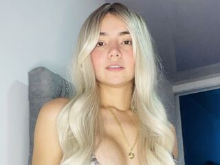 naked webcam girl AlisonWillson