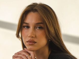 streaming live webcam AmelinaBrauberg