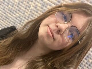 camera chat AminaBlooms