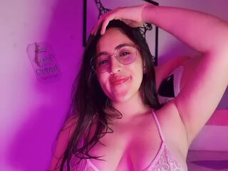 naughty camgirl masturbating AmyVele