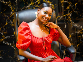 naked girl with webcam masturbating with sextoy AndreaStorm