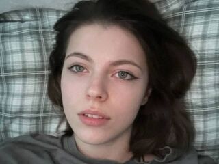 closeup web cam AntoinetteCurtis