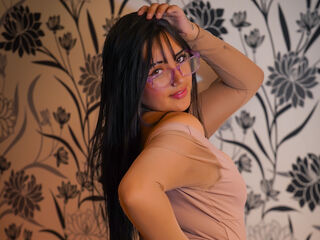 cam slut chat room AnyaHeart
