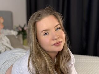 hot naked camgirl AryaThomas