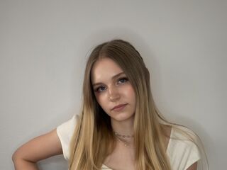 cam girl fingering pussy CandiMalott