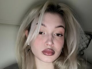 fingering camwhore CaseyHemmerling