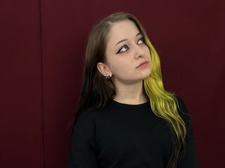 masturbating camgirl CatinaCantrell