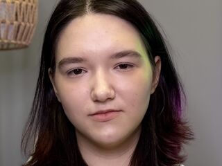 cam girl chatroom CecilleBonavita