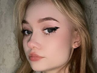 free nude webcam CecilyBurnard