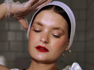 naked camgirl photo CeolaBurzynski