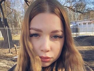 naked girl with webcam masturbating with vibrator ColletteSitzes