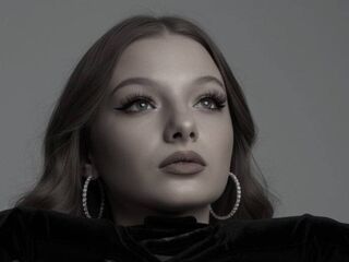 nude camgirl pic CreolaScheidler