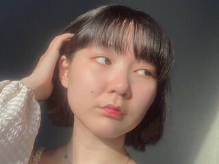 naked camgirl DawneGuttierez