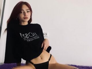 cam girl chat room DianaBridget