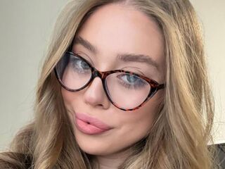 naked webcam girl DianeWhitly