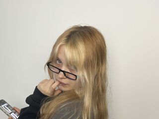naughty cam bitch EloiseGow