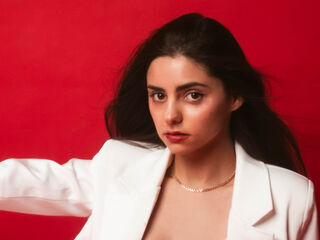 camgirl masturbating EmiliMua