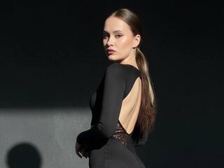 adult web cam EmilyGiffin