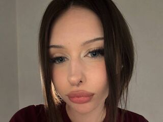 naughty camgirl fingering shaved pussy FlorettaLucius