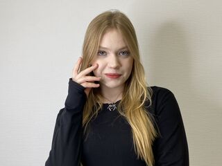 free adult cam picture FrancieMcrenolds