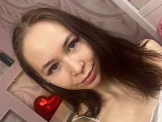 beautiful camgirl GladysDryer