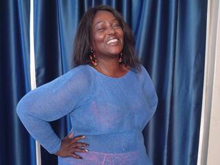 naked cam girl masturbating with vibrator GladysWilliams