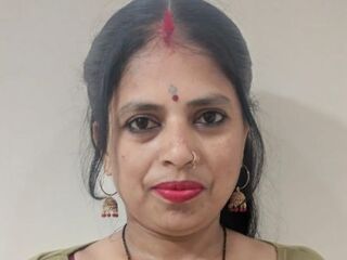 hot strip tease webcam GotiLeah