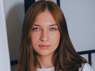 naked webcamgirl photo JaniceHumprey