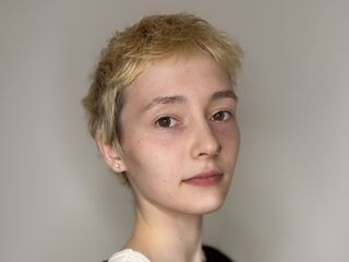 beautiful girl cam JenelleBarette