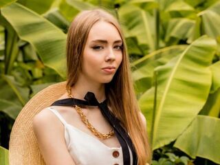 hot strip tease webcam JettieMecca