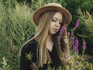 closeup pussy KarenLowe