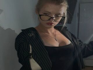 naked cam girl fingering pussy KateZalepa