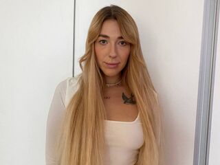 topless webcamgirl KeteAksinina